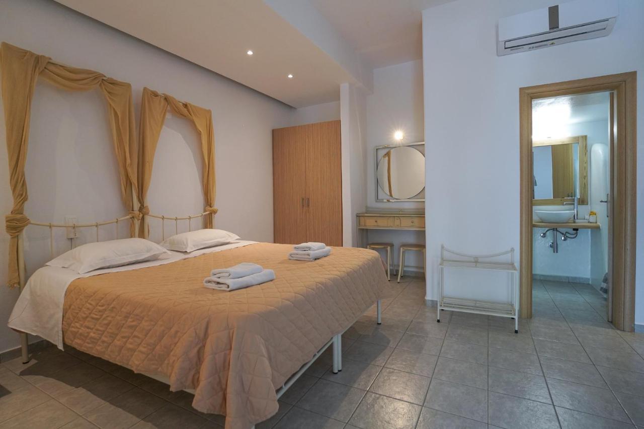 Casa Nostra Mykonos Boutique Rooms & Studios 格拉斯托斯 外观 照片