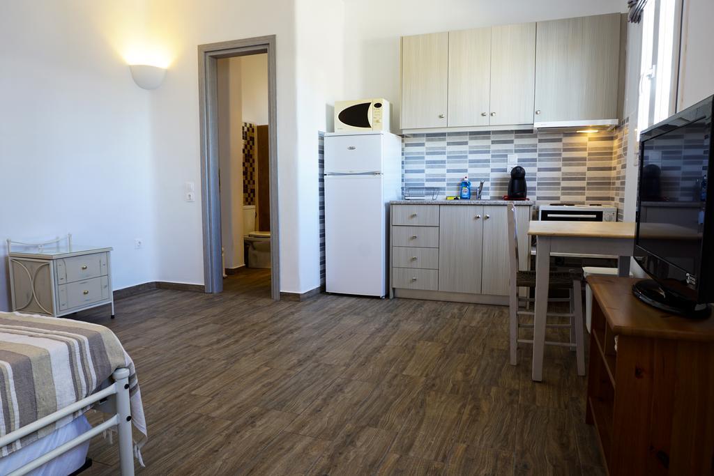 Casa Nostra Mykonos Boutique Rooms & Studios 格拉斯托斯 外观 照片